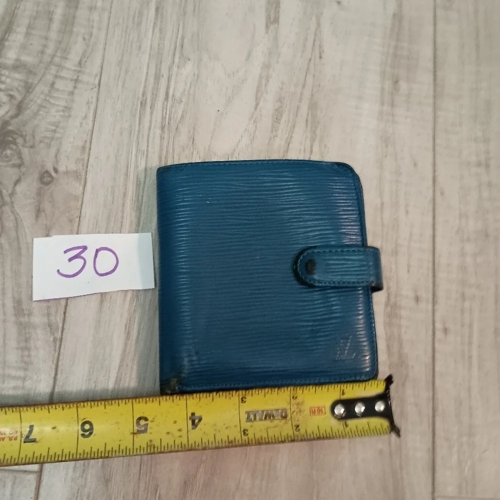 Louis Vuitton Blue Epi Leather Bifold Billfold Wallet / Snap Closure